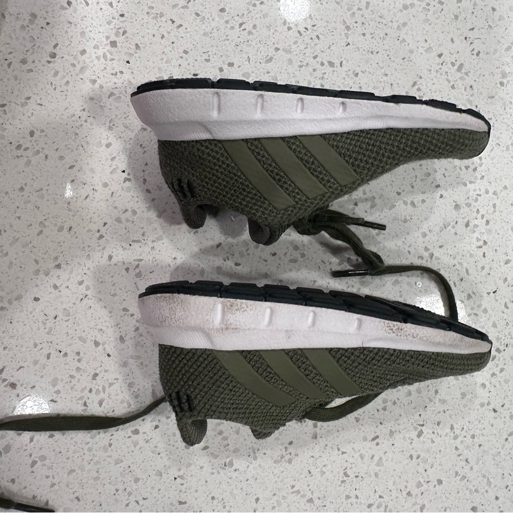 adidas Kids' Green Knit Sneakers - Picture 4 of 5